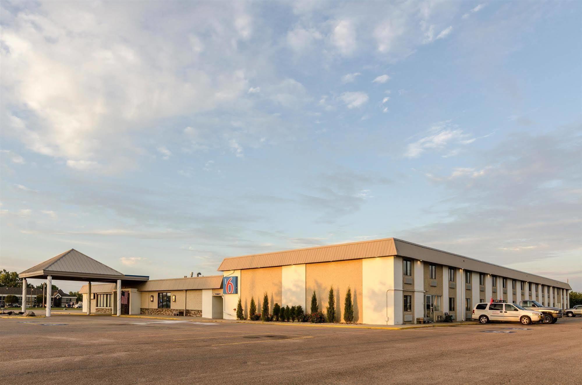 Motel 6-York, Ne Eksteriør bilde