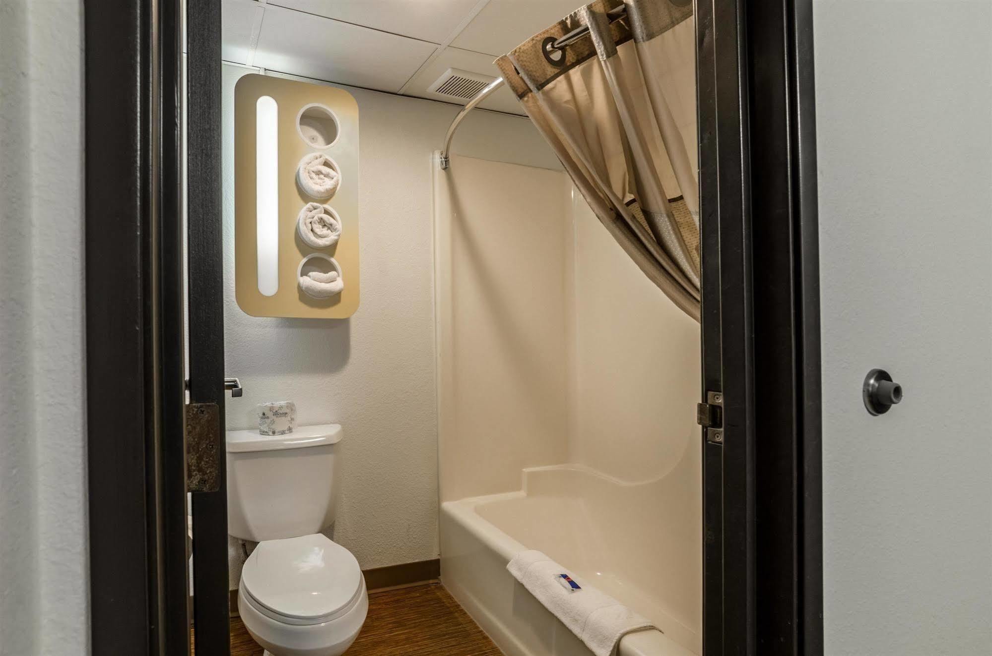 Motel 6-York, Ne Eksteriør bilde